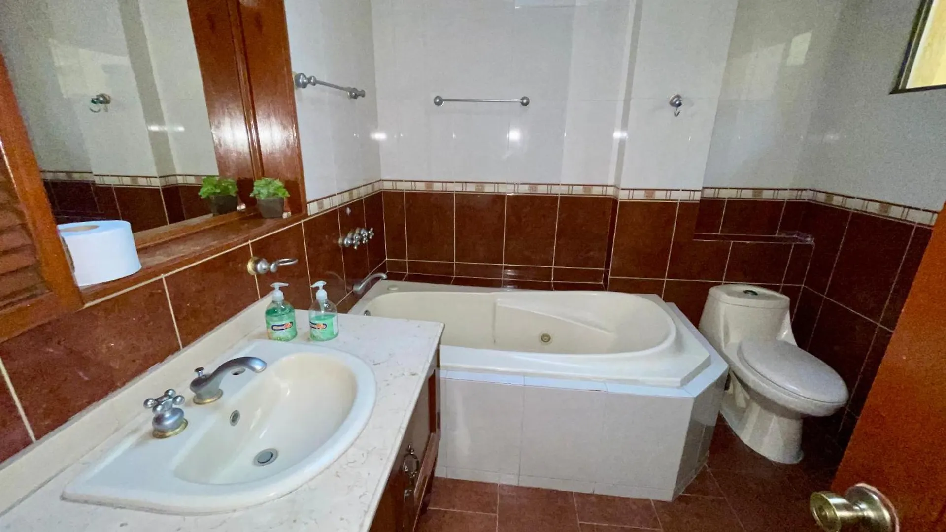 Casa Castillo Cali Aparthotel